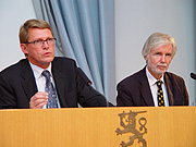 Prime Minister Matti Vanhanen and Foreign Minister Erkki Tuomioja said Finland would likely contribute 200-250 troops to UNIFIL.