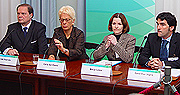 Erkki Kourula (ICC), Carla Del Ponte (ICTY), Marja Lehto (MFA Finland) and David Diaz-Jogeix (Amnesty International) at the press conference on 29 September 2006