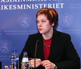 Minister Paula Lehtomäki