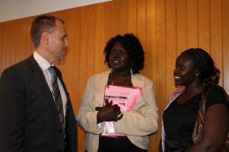 Ambassador Janne Taalas, Margaret Mathiang and Julia Akur discussing women´s challenges and opportunities in South Sudan. Photo: Pirjo-Liisa Heikkilä.