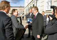 Danish Foreign Minister Per Stig Moller welcomed his Finnish colleague, Minister Kanerva.