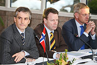 Ilkka Kanerva träffade sin norske kollega Jonas Gahr Støre och Sveriges Carl Bildt.