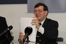 Utrikeshandels- och utvecklingsminister Paavo Väyrynen. Foto: Vuokko Ritari