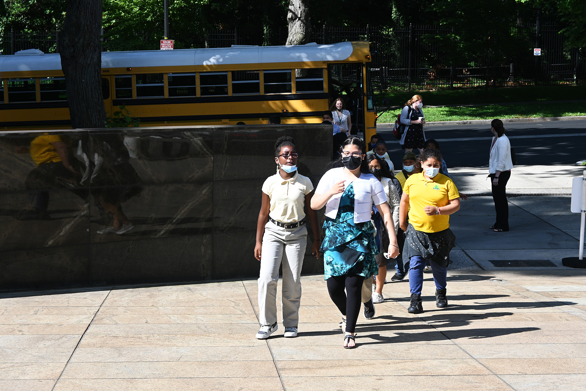 Students arriving to the Embassy of Finland