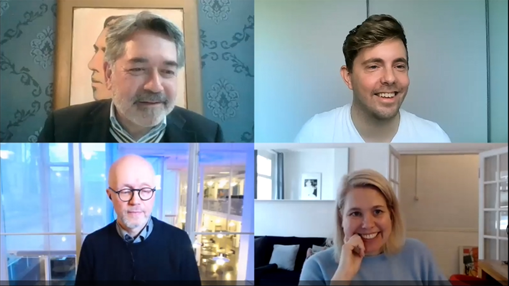 Moderaattori Andrew van Esch ja panelistit Simon Timmerman, Jan Wickman ja Linda Duits