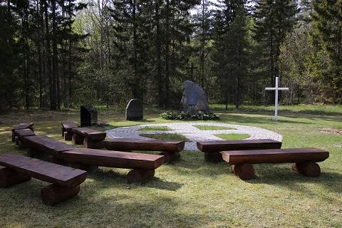 Põllküla matmiskoht, foto: Vladimir Vari.