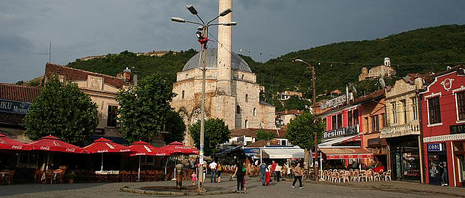 Kosovon matala palkkataso naapurimaihin verrattuna on maan valttikortti investointien houkuttelemisessa. Kuva: Umut Dünyası, Flickr.com, ccby 2.0