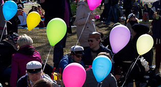Finland shows carnival colours on May Day