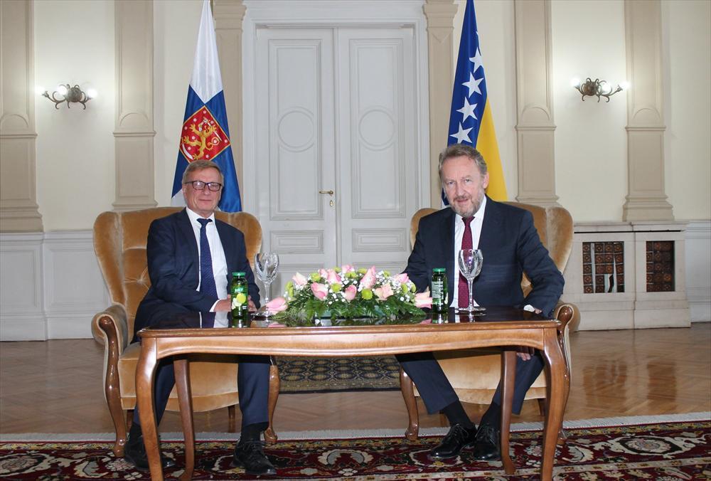 Piipponen and Izetbegovic