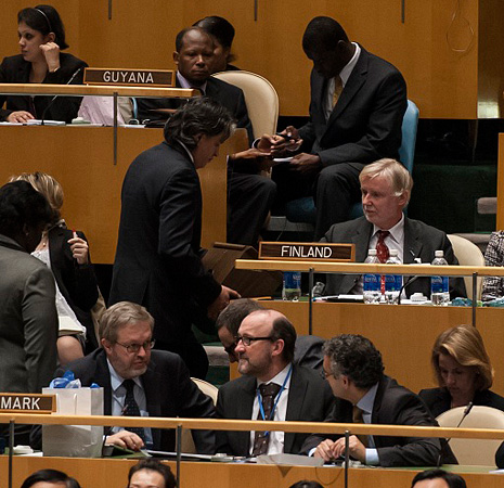 Minister Erkki Tuomioja röstade i FN:s generalförsamling den 18 oktober 2012. Foto: Cia Pak