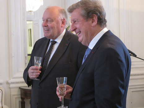 Mr Hodgson was appointed to the Order of the Lion of Finland in the presence of his family. (photo by Tiina Heinilä)