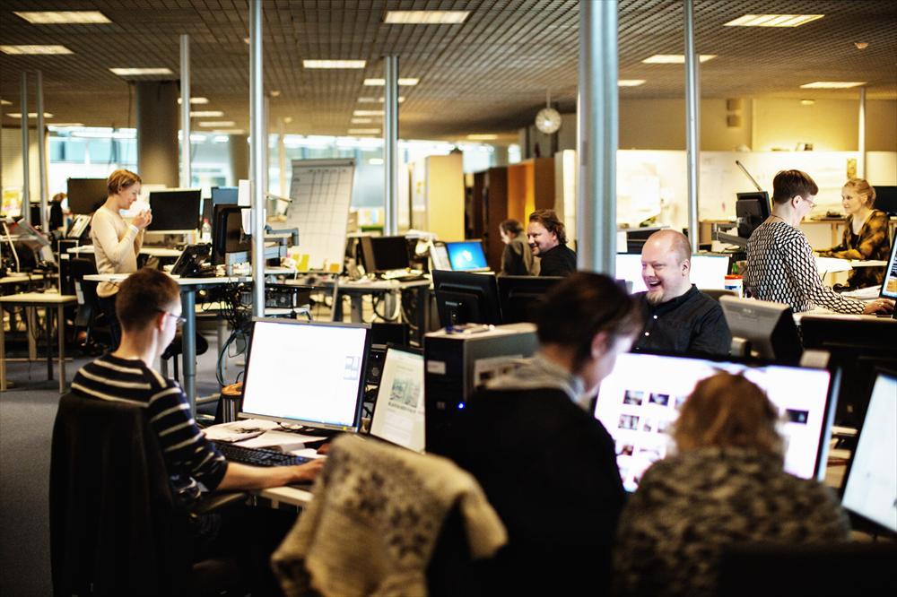 O periódico Helsingin Sanomat é o maior jornal de assinatura dos países nórdicos. Seu nome deriva da capital finlandesa, Helsinque, onde ele vem sendo publicado desde 1889, primeiramente com o nome de Päivälehti e, apartir de 1914,  como Helsingin Sanomat.
Foto: Kaisa Rautaheimo / Helsingin Sanomat

