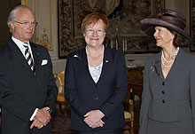 Ruotsin kuningas Kaarle XVI Kustaa, presidentti Halonen ja kuningatar Silvia. Copyright © Tasavallan presidentin kanslia