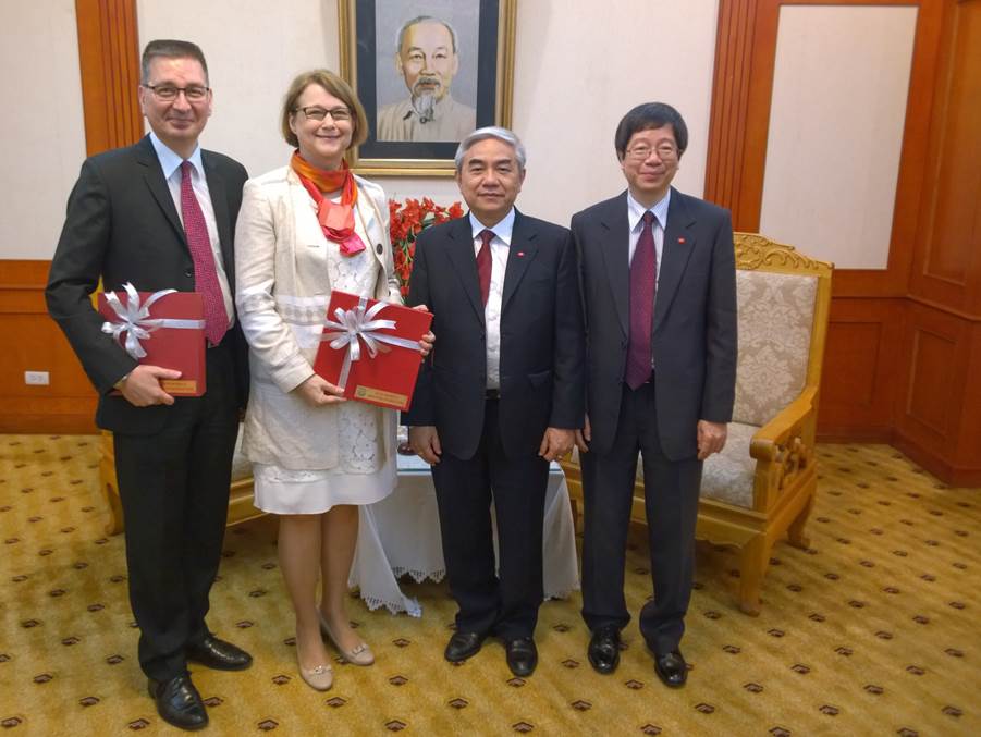 Suomen ulkoministeriön alivaltiosihteeri vieraili Vietnamissa - Suomi  ulkomailla: Vietnam