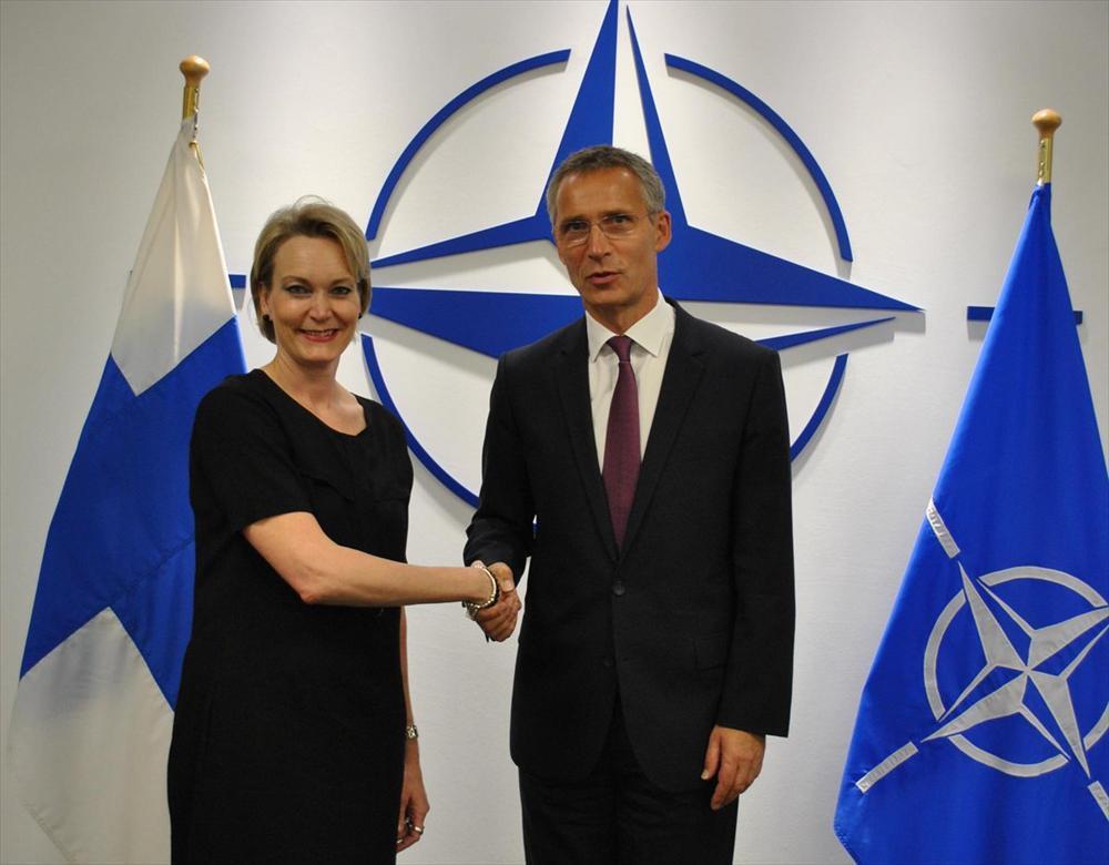 Suurlähettiläs Piritta Asunmaa aloitti virkakautensa Suomen Nato-edustustossa 1.9.2015. 